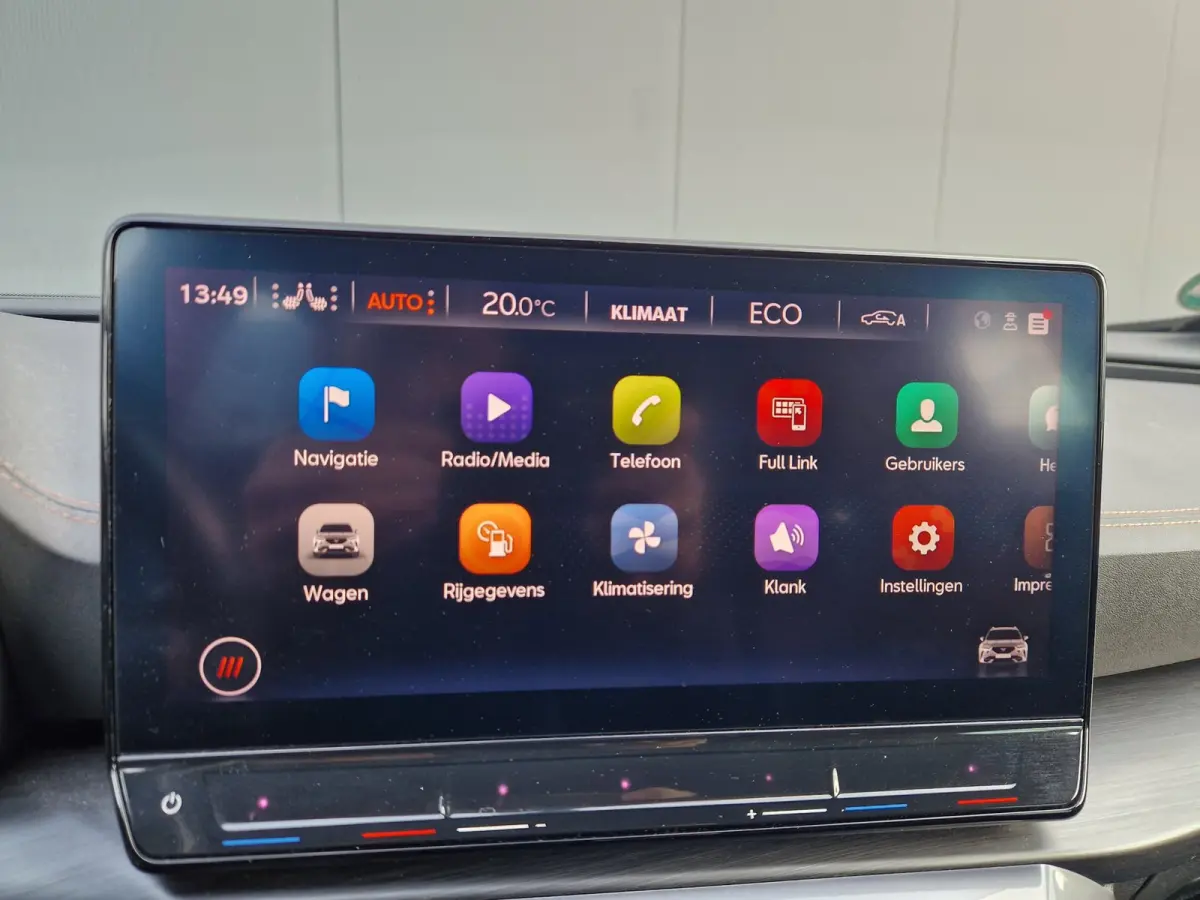 1.4 e-Hybrid VZ Performance 245PK Matblauw