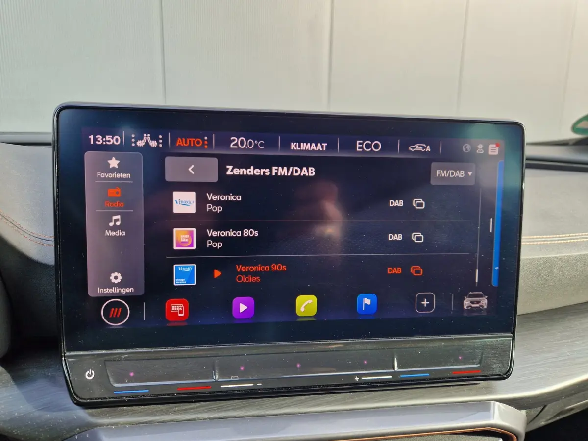 1.4 e-Hybrid VZ Performance 245PK Matblauw