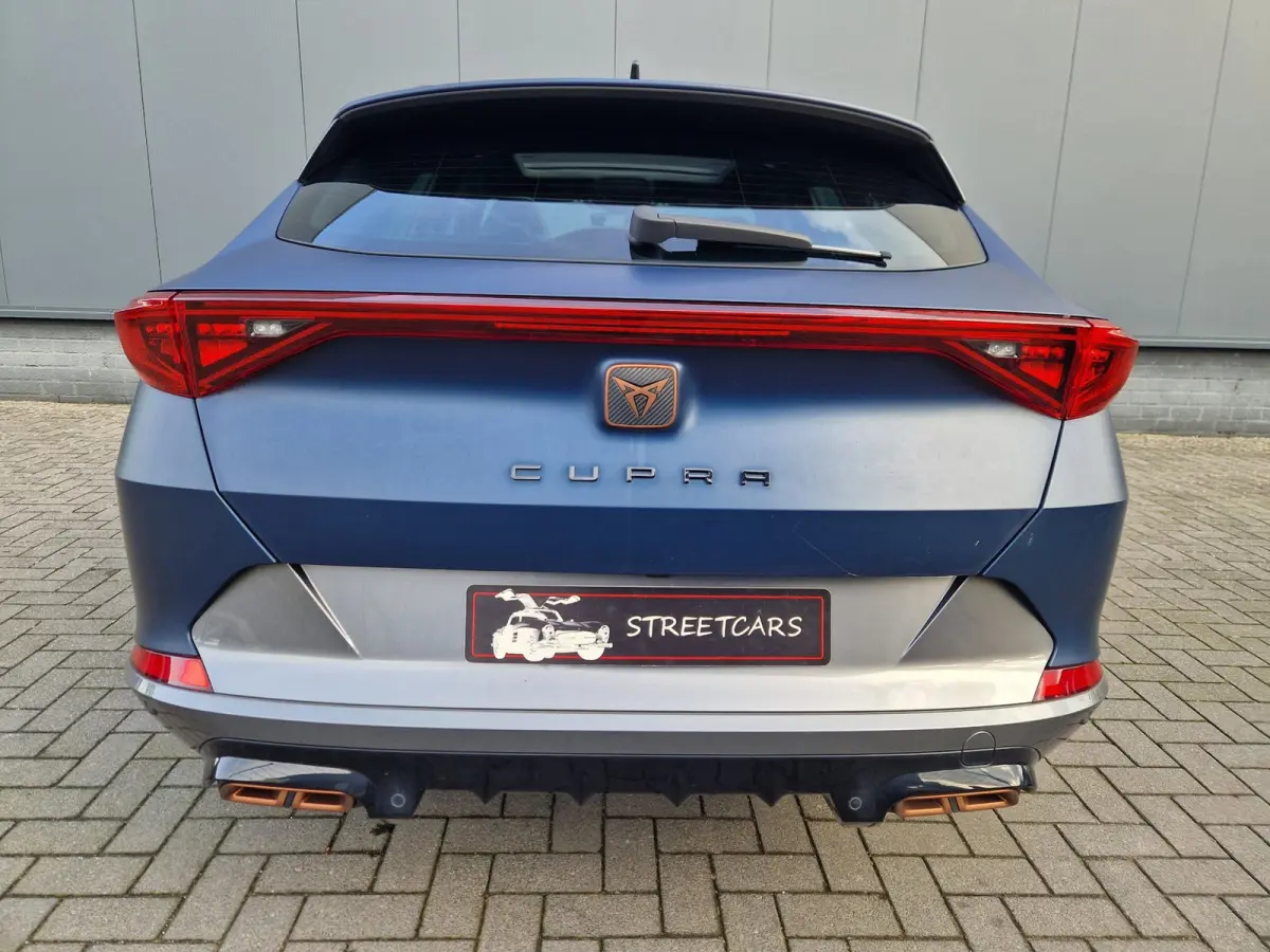 1.4 e-Hybrid VZ Performance 245PK Matblauw