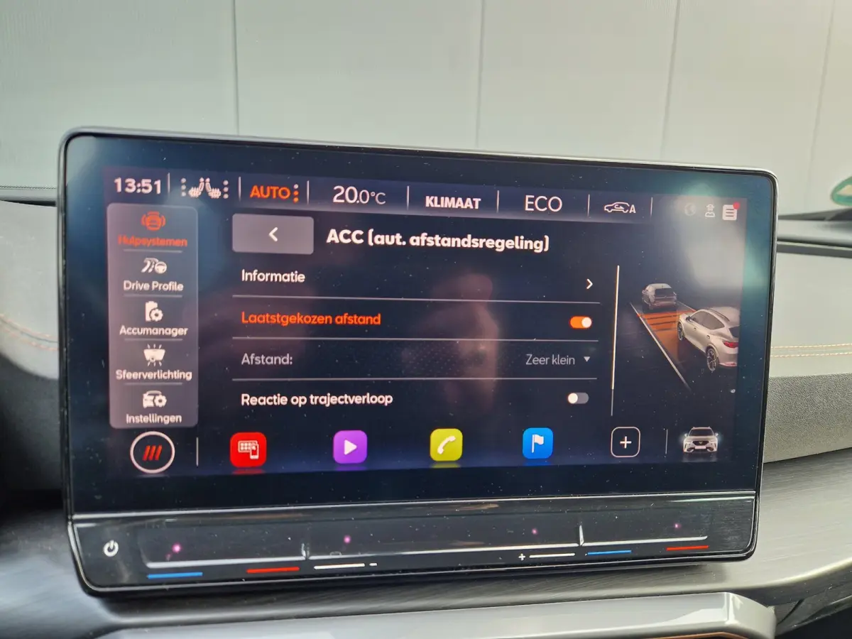 1.4 e-Hybrid VZ Performance 245PK Matblauw