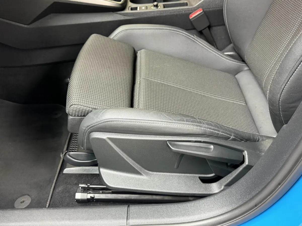 30 TFSI S edition Automaat | Apple CarPlay/Android Auto | Cruise & climate control | Full-LED verlichting | Keyless entry | Navigatiesysteem | Voorstoelen verwarmd | Trekhaak