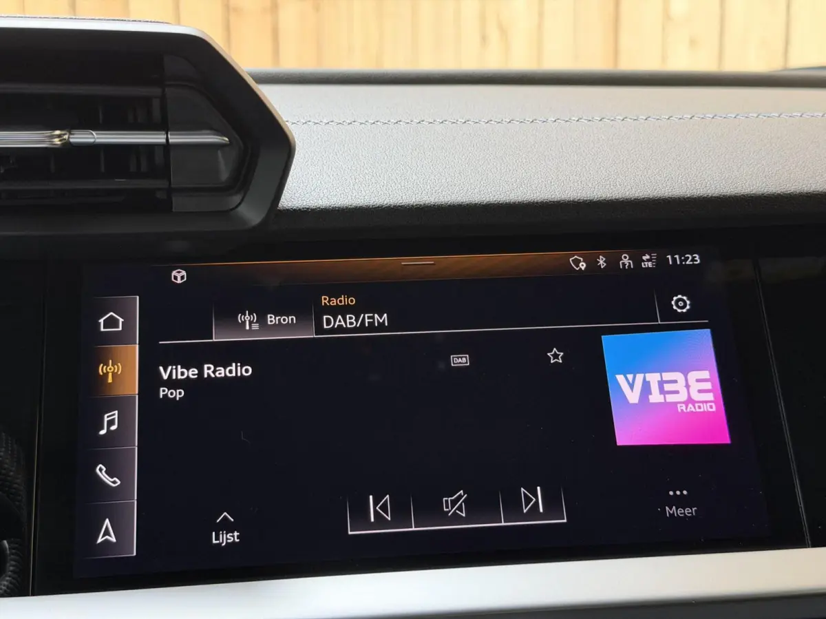30 TFSI S edition Automaat | Apple CarPlay/Android Auto | Cruise & climate control | Full-LED verlichting | Keyless entry | Navigatiesysteem | Voorstoelen verwarmd | Trekhaak