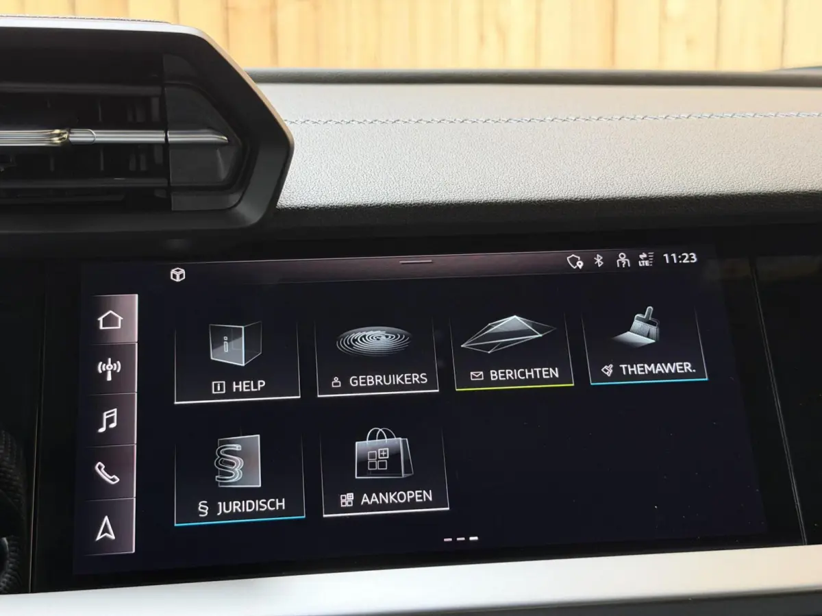 30 TFSI S edition Automaat | Apple CarPlay/Android Auto | Cruise & climate control | Full-LED verlichting | Keyless entry | Navigatiesysteem | Voorstoelen verwarmd | Trekhaak