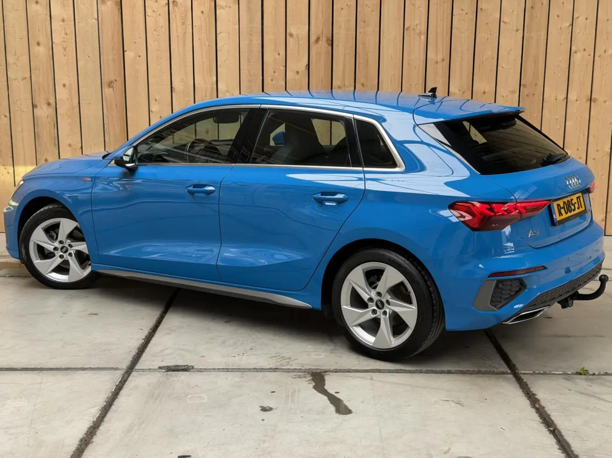 30 TFSI S edition Automaat | Apple CarPlay/Android Auto | Cruise & climate control | Full-LED verlichting | Keyless entry | Navigatiesysteem | Voorstoelen verwarmd | Trekhaak