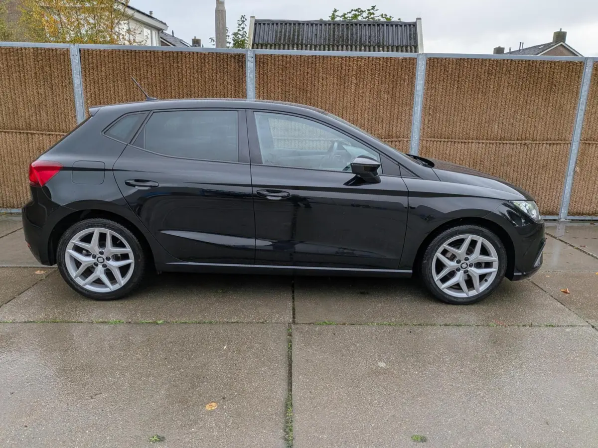 1.0 TSI FR Business Intense