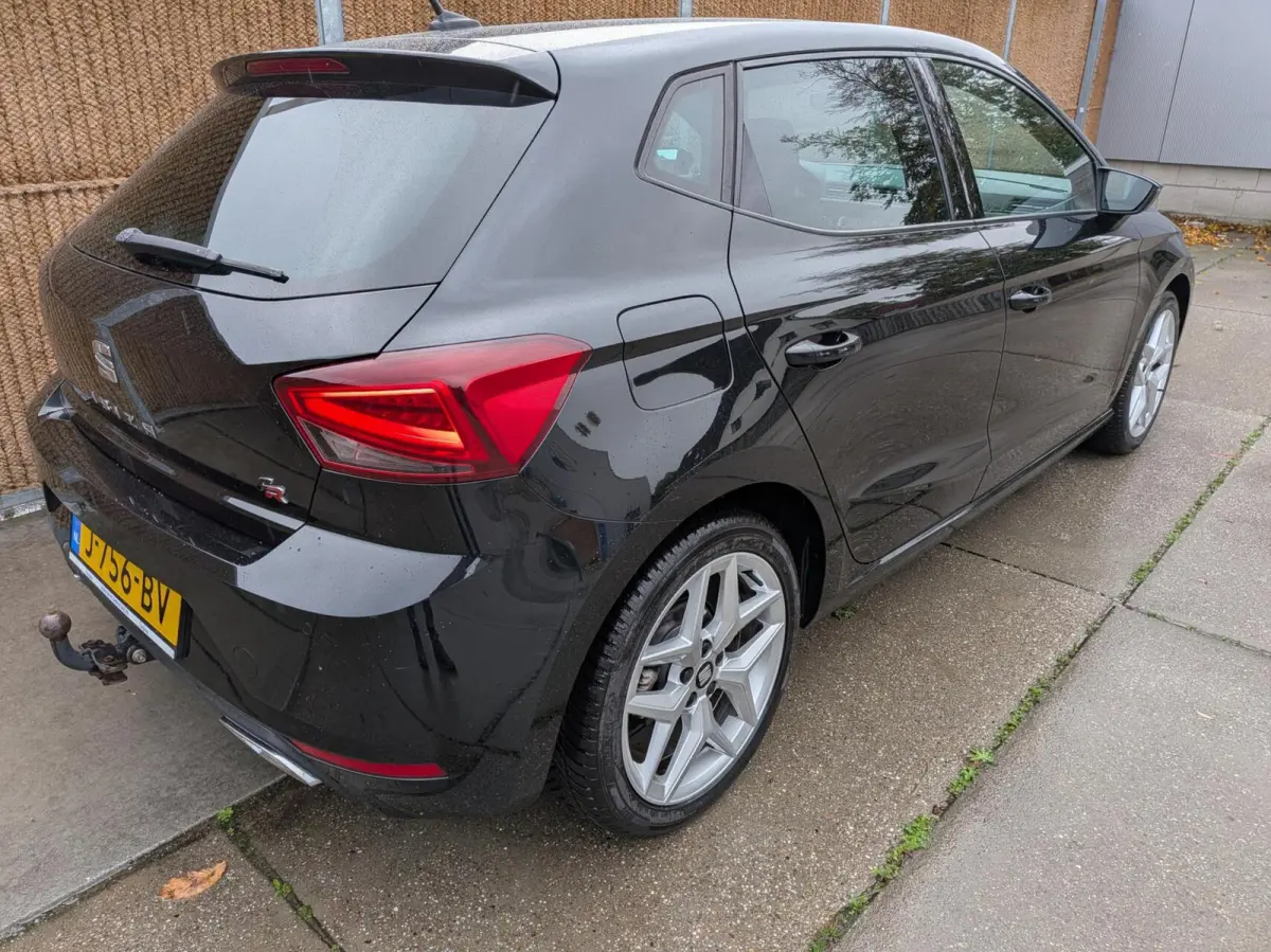 1.0 TSI FR Business Intense