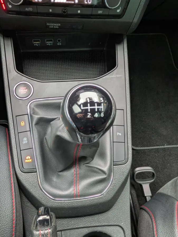 1.0 TSI FR Business Intense