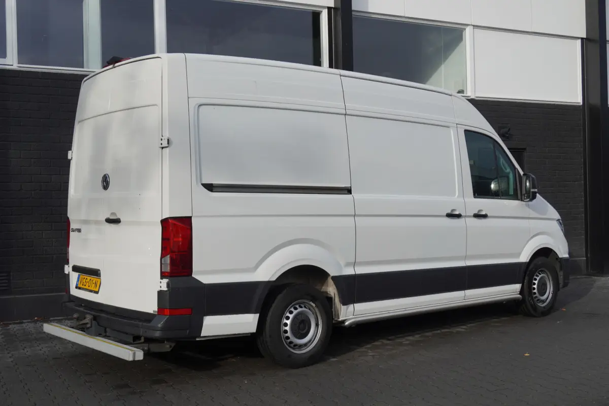 2.0 TDI L3H3 140PK Automaat EURO 6 - Airco - Cruise - PDC - €18.950,-