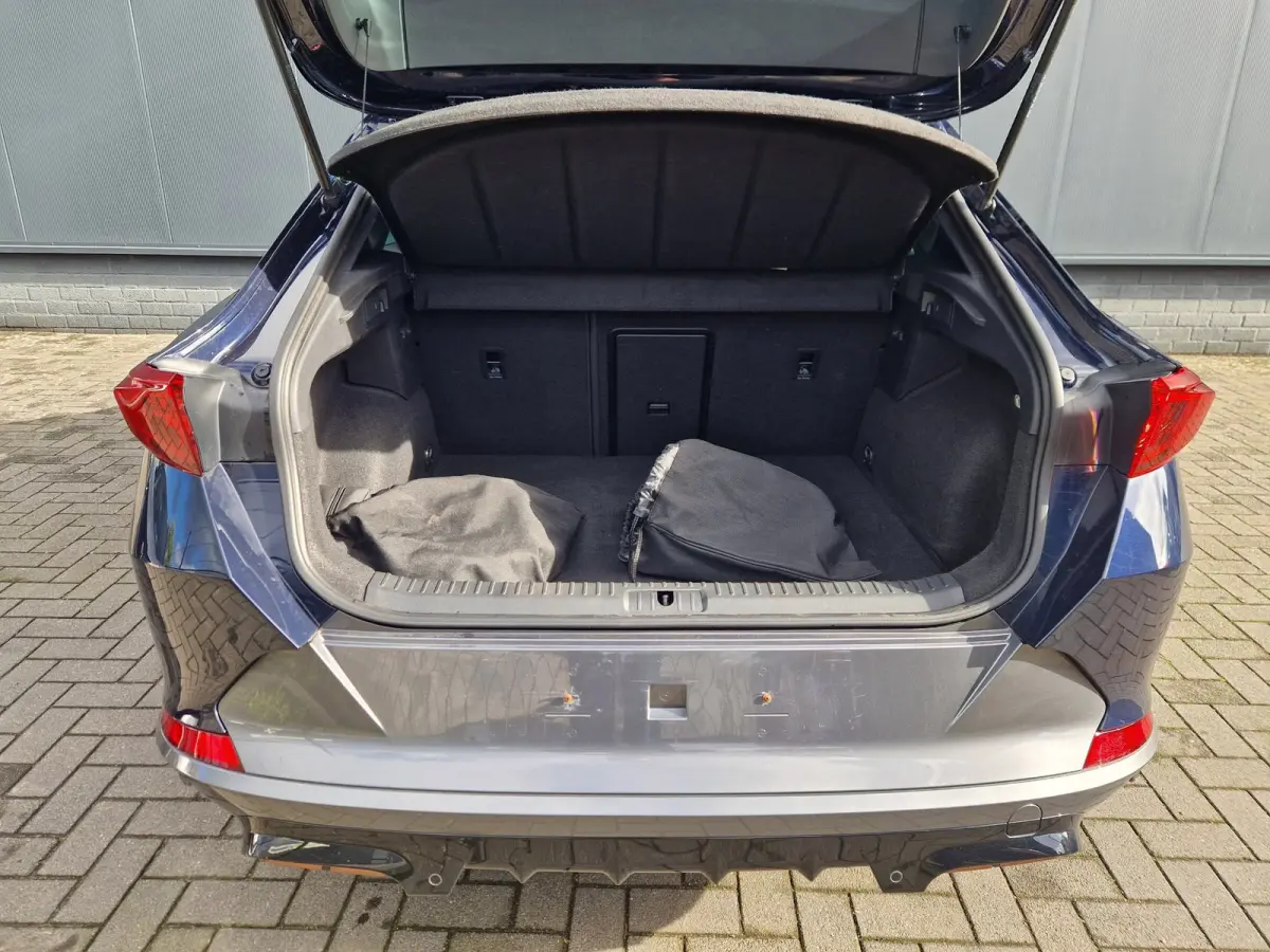 1.4 e-Hybrid VZ Performance 245PK