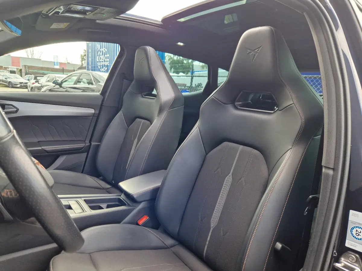 1.4 e-Hybrid VZ Performance 245PK