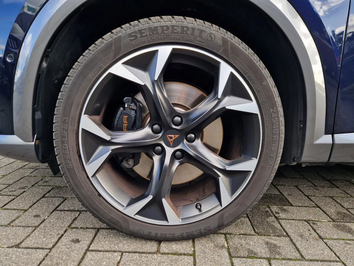 1.4 e-Hybrid VZ Performance 245PK