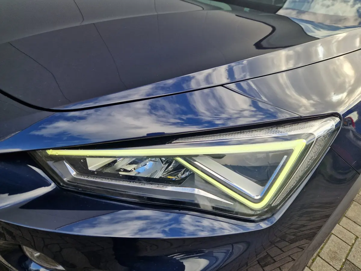 1.4 e-Hybrid VZ Performance 245PK