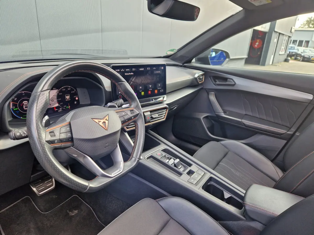 1.4 e-Hybrid VZ Performance 245PK