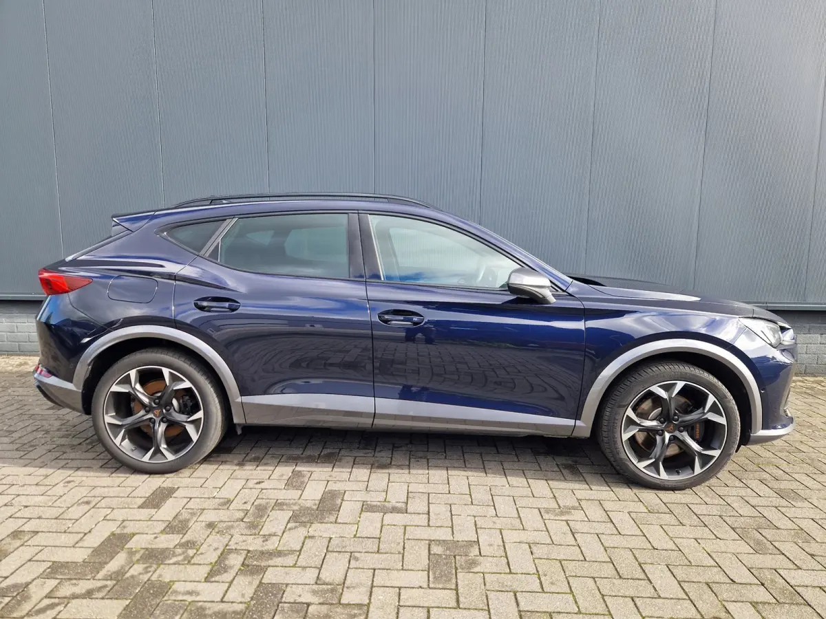 1.4 e-Hybrid VZ Performance 245PK