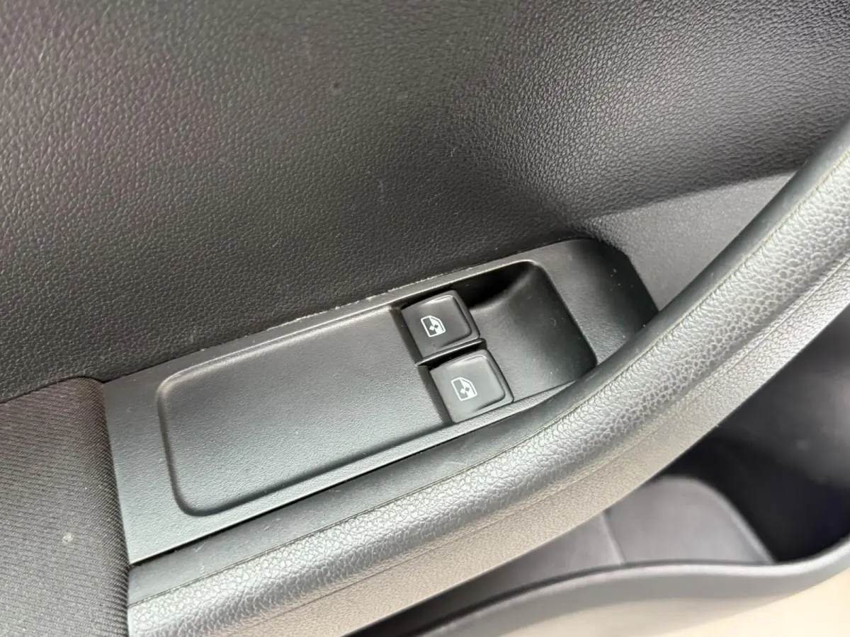 1.0 TSI Business Edition Apple CarPlay/Android Auto Full-link | Airconditioning | Cruise control | DAB ontvanger | Navigatiesysteem | Parkeersensoren achter | Trekhaak