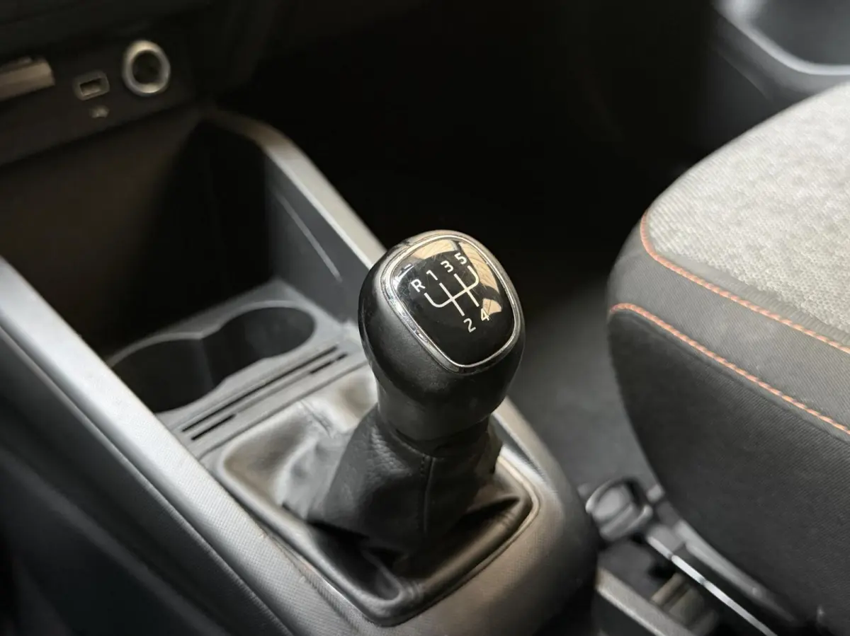 1.0 TSI Business Edition Apple CarPlay/Android Auto Full-link | Airconditioning | Cruise control | DAB ontvanger | Navigatiesysteem | Parkeersensoren achter | Trekhaak