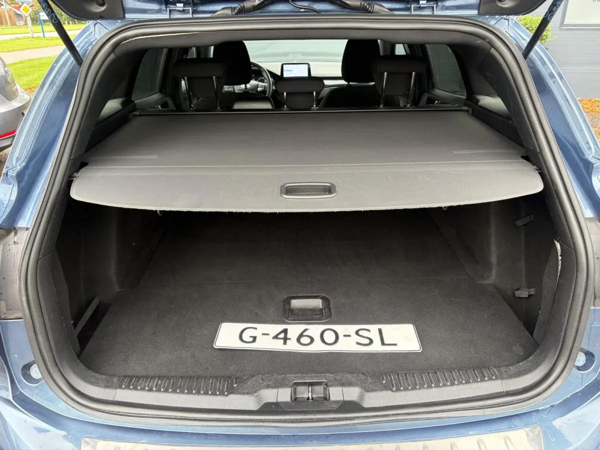 1.0 EcoBoost ST Line Business ✓2e Eigenaar✓Carplay✓Trekhaak✓Camera✓Keyless✓Stoelverw✓Clima✓Cruise✓Dealer Onderhouden✓Recent beurt gehad✓PDc V+A✓6 Bak✓125pk✓Lm vel