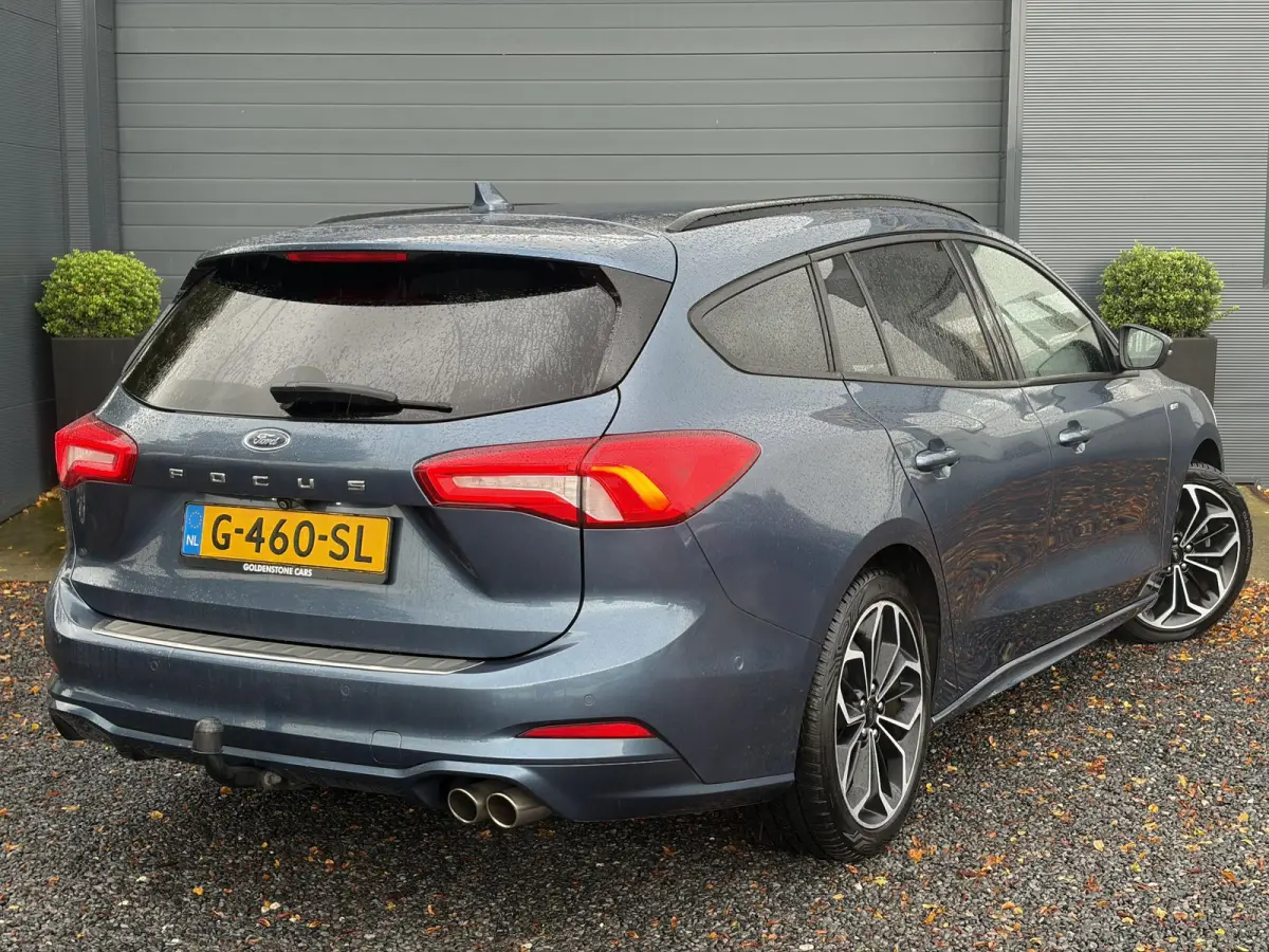 1.0 EcoBoost ST Line Business ✓2e Eigenaar✓Carplay✓Trekhaak✓Camera✓Keyless✓Stoelverw✓Clima✓Cruise✓Dealer Onderhouden✓Recent beurt gehad✓PDc V+A✓6 Bak✓125pk✓Lm vel