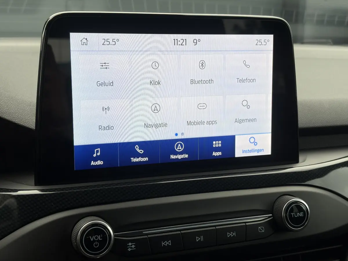 1.0 EcoBoost ST Line Business ✓2e Eigenaar✓Carplay✓Trekhaak✓Camera✓Keyless✓Stoelverw✓Clima✓Cruise✓Dealer Onderhouden✓Recent beurt gehad✓PDc V+A✓6 Bak✓125pk✓Lm vel