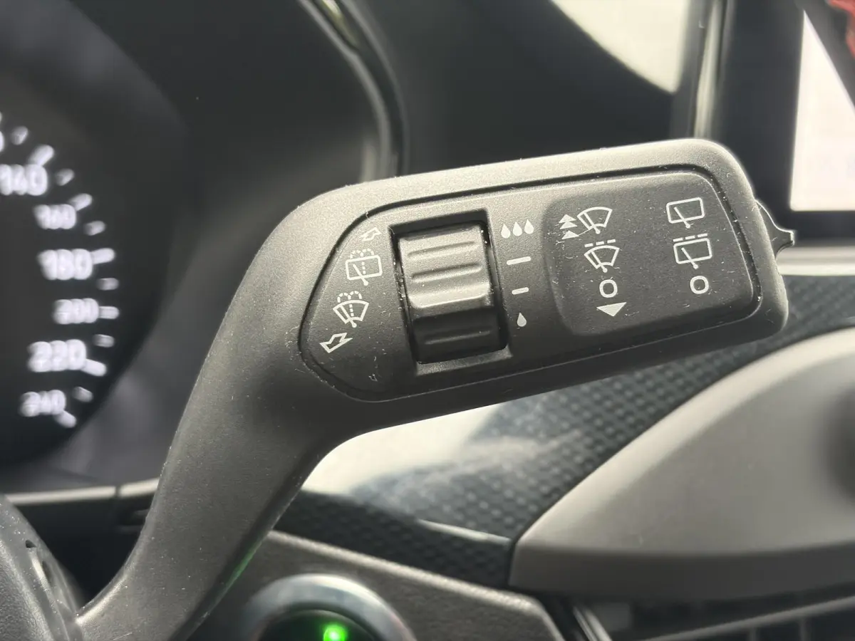 1.0 EcoBoost ST Line Business ✓2e Eigenaar✓Carplay✓Trekhaak✓Camera✓Keyless✓Stoelverw✓Clima✓Cruise✓Dealer Onderhouden✓Recent beurt gehad✓PDc V+A✓6 Bak✓125pk✓Lm vel