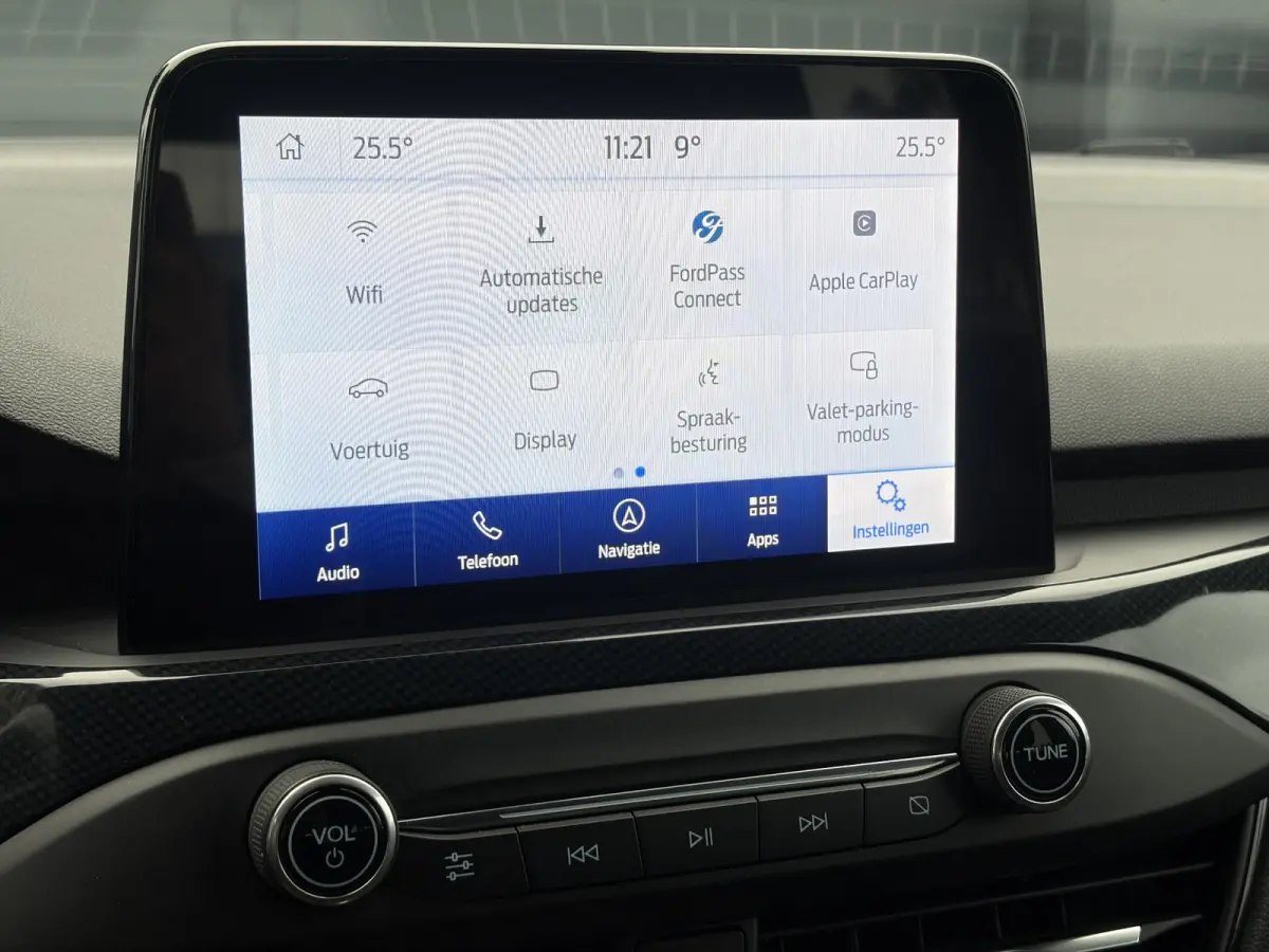 1.0 EcoBoost ST Line Business ✓2e Eigenaar✓Carplay✓Trekhaak✓Camera✓Keyless✓Stoelverw✓Clima✓Cruise✓Dealer Onderhouden✓Recent beurt gehad✓PDc V+A✓6 Bak✓125pk✓Lm vel