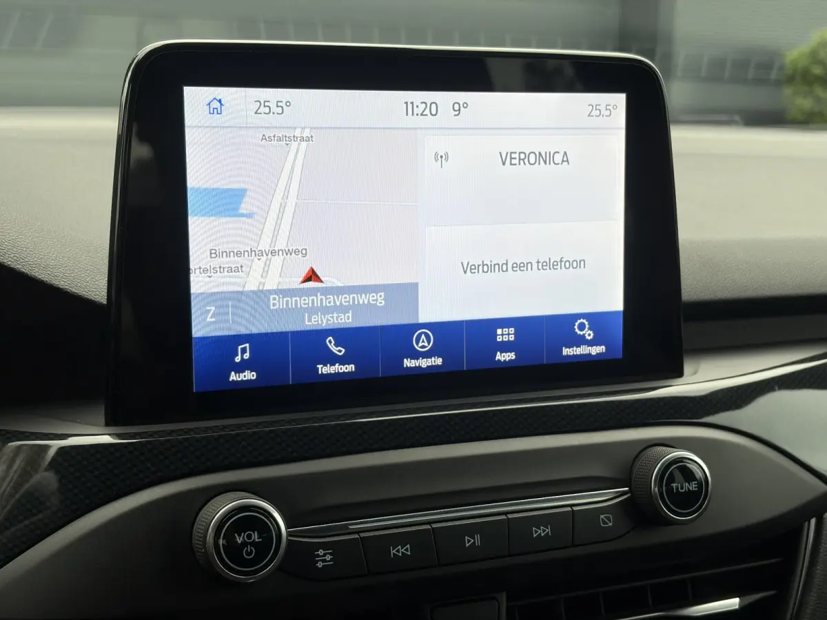 1.0 EcoBoost ST Line Business ✓2e Eigenaar✓Carplay✓Trekhaak✓Camera✓Keyless✓Stoelverw✓Clima✓Cruise✓Dealer Onderhouden✓Recent beurt gehad✓PDc V+A✓6 Bak✓125pk✓Lm vel