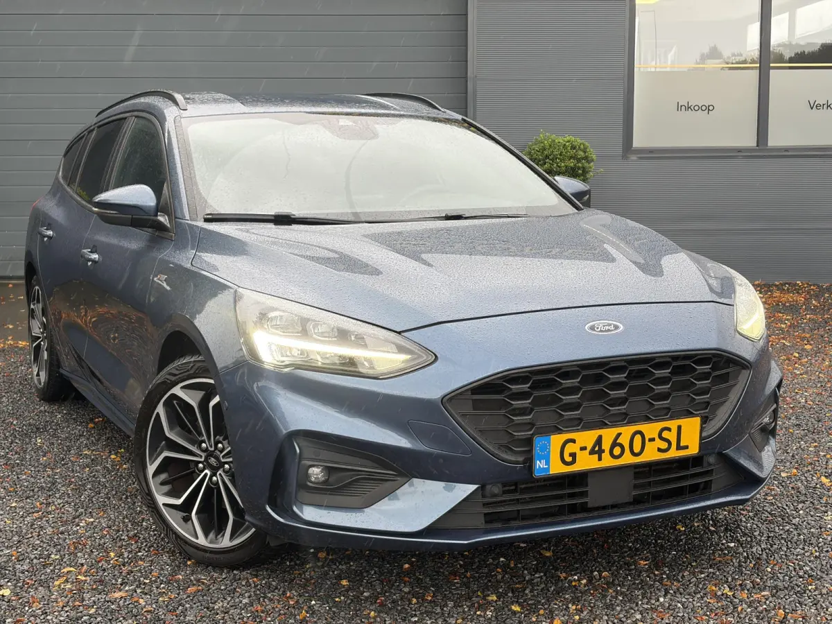 1.0 EcoBoost ST Line Business ✓2e Eigenaar✓Carplay✓Trekhaak✓Camera✓Keyless✓Stoelverw✓Clima✓Cruise✓Dealer Onderhouden✓Recent beurt gehad✓PDc V+A✓6 Bak✓125pk✓Lm vel