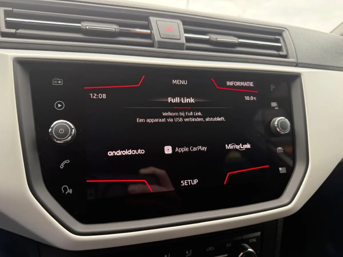 1.0 TSI Xcellence Business Intense | LED | LAGE KM | ACC | CLIMA | CAMERA | CARPLAY | TREKHAAK |