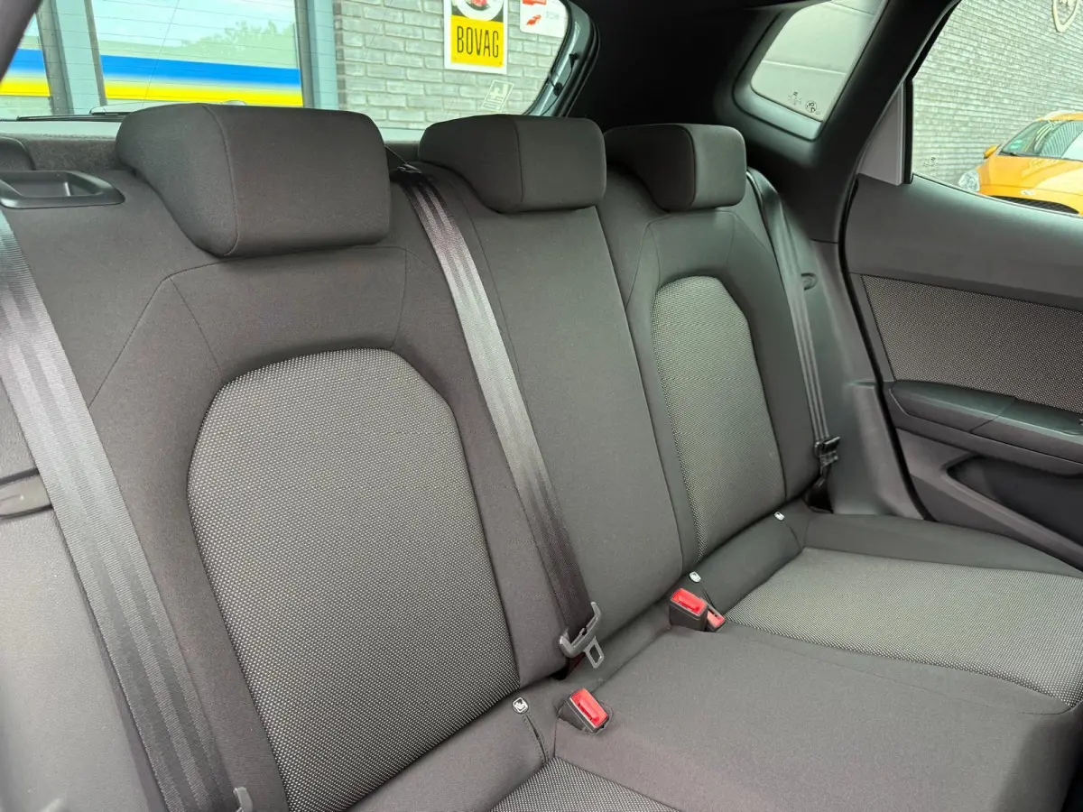 1.0 TSI Xcellence Business Intense | LED | LAGE KM | ACC | CLIMA | CAMERA | CARPLAY | TREKHAAK |