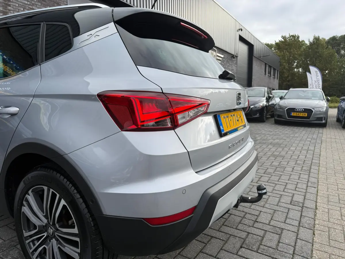 1.0 TSI Xcellence Business Intense | LED | LAGE KM | ACC | CLIMA | CAMERA | CARPLAY | TREKHAAK |