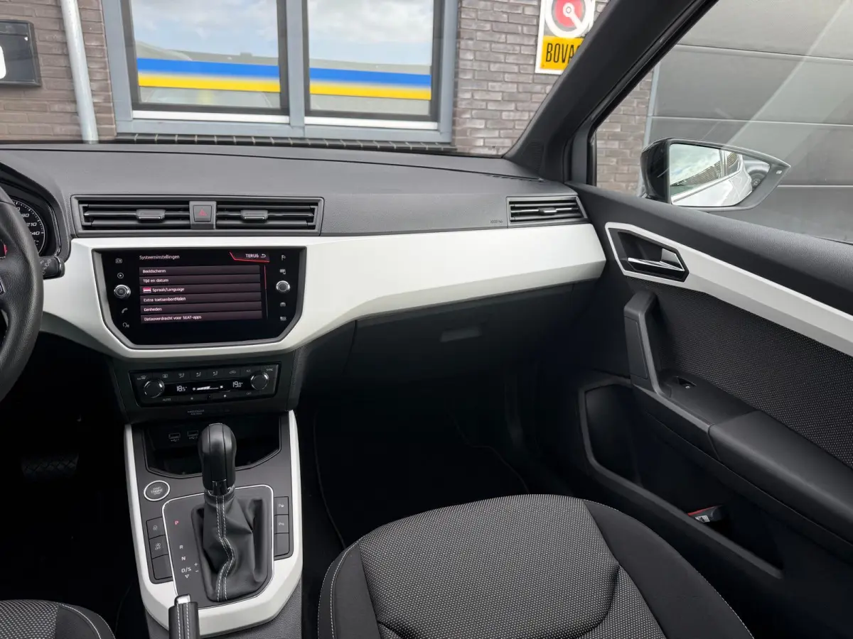 1.0 TSI Xcellence Business Intense | LED | LAGE KM | ACC | CLIMA | CAMERA | CARPLAY | TREKHAAK |