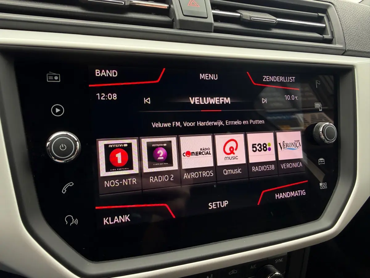 1.0 TSI Xcellence Business Intense | LED | LAGE KM | ACC | CLIMA | CAMERA | CARPLAY | TREKHAAK |