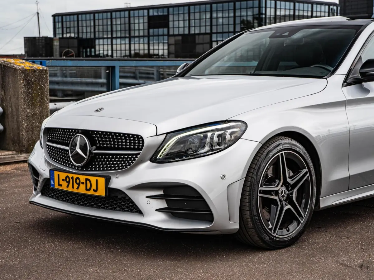 200 AMG Night Edition 184 PK | Panoramadak | Sfeerverlichting | Multibeam LED | Digital Cockpit | 360 Camera | Sfeerverlichting | Dealeronderhouden