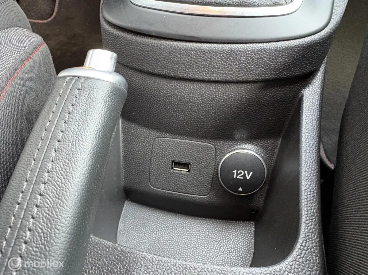 ST Line Ecob / Clima / Keyless / Nw. distributie