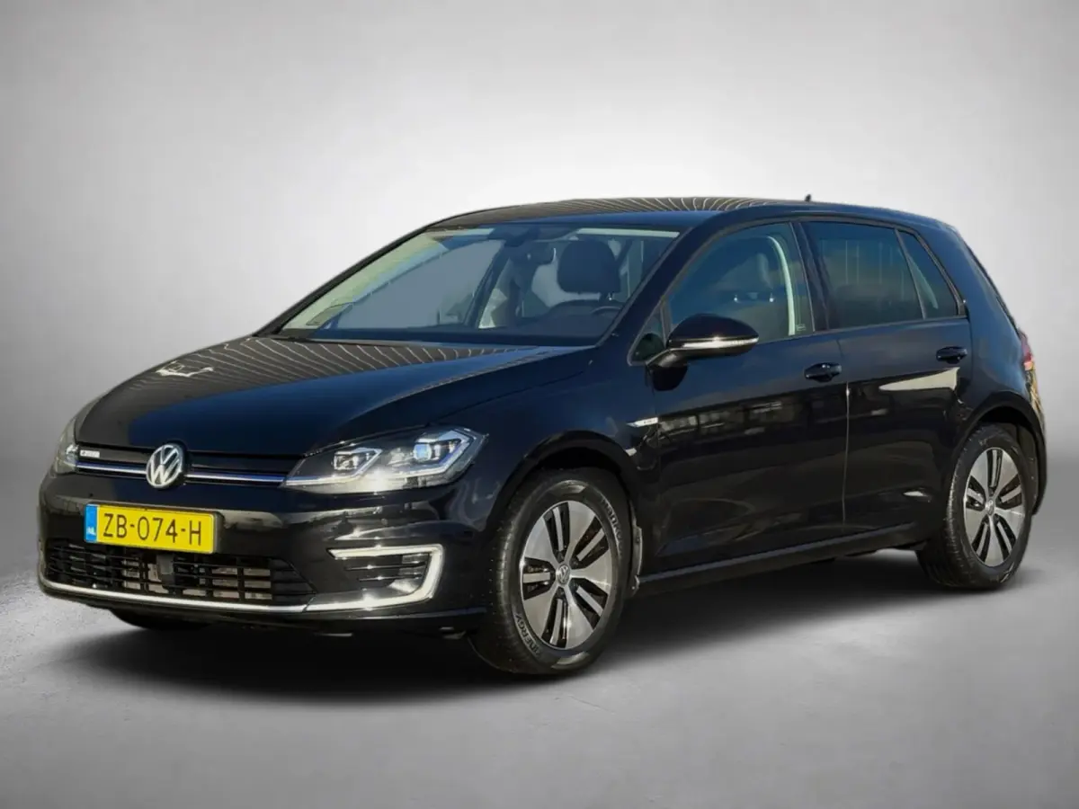 E-Golf (NL-auto, Goed OndH, Leder Dynaudio, Digitale Dash, StoelV, Climate Con, Cruise Con, Etc)