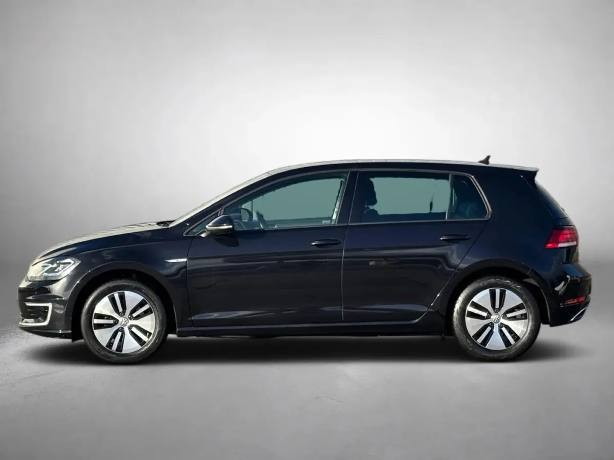 E-Golf (NL-auto, Goed OndH, Leder Dynaudio, Digitale Dash, StoelV, Climate Con, Cruise Con, Etc)
