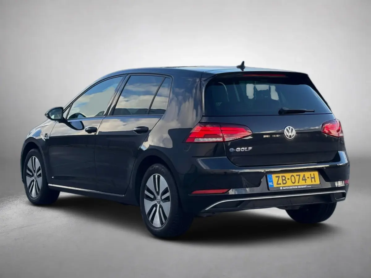 E-Golf (NL-auto, Goed OndH, Leder Dynaudio, Digitale Dash, StoelV, Climate Con, Cruise Con, Etc)