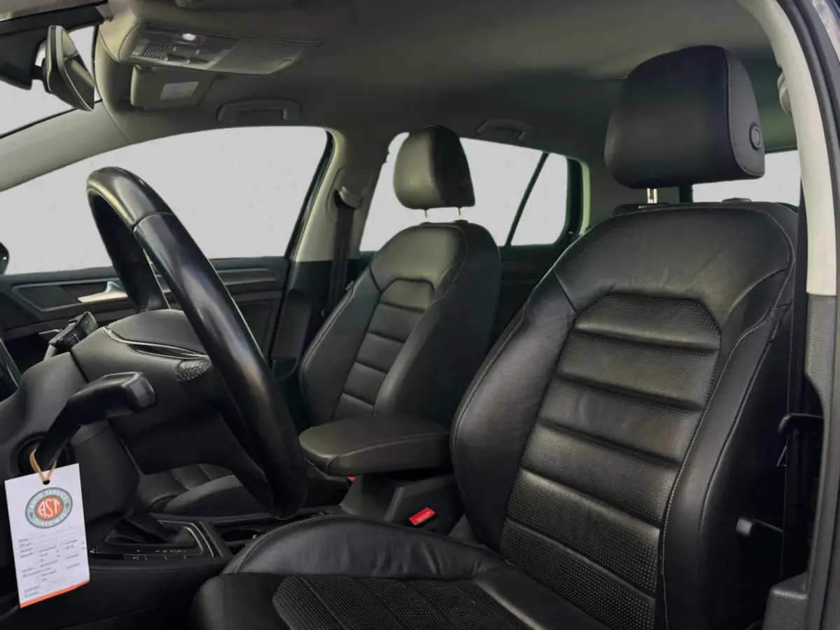 E-Golf (NL-auto, Goed OndH, Leder Dynaudio, Digitale Dash, StoelV, Climate Con, Cruise Con, Etc)
