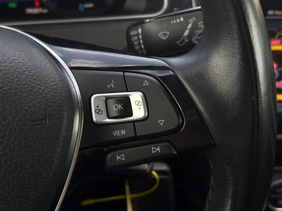 E-Golf (NL-auto, Goed OndH, Leder Dynaudio, Digitale Dash, StoelV, Climate Con, Cruise Con, Etc)