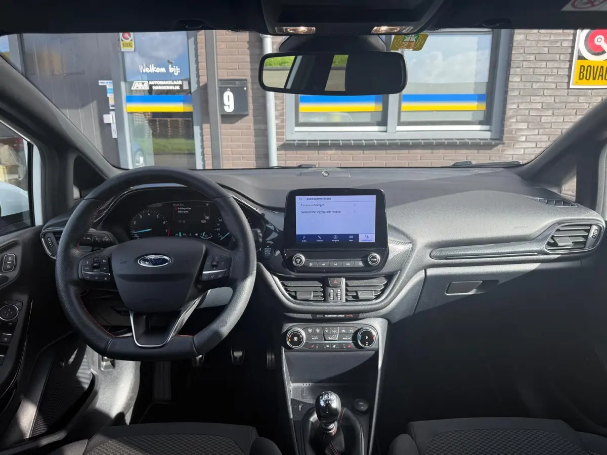 1.0 EcoBoost Hybrid ST-Line X DAB | CARPLAY | STUUR/STOELVWERM. | CRUISE | CAMERA | CARPLAY |