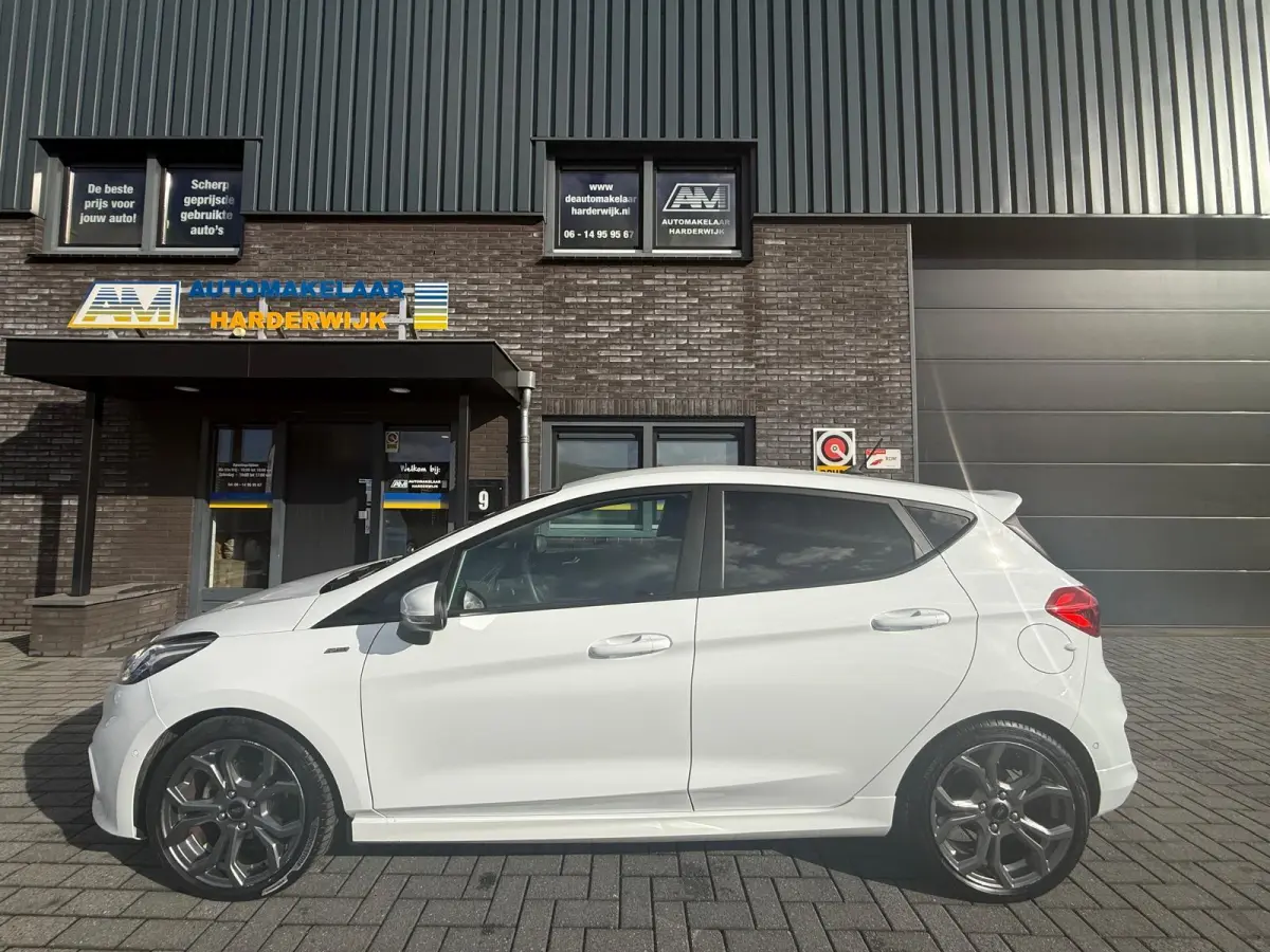 1.0 EcoBoost Hybrid ST-Line X DAB | CARPLAY | STUUR/STOELVWERM. | CRUISE | CAMERA | CARPLAY |