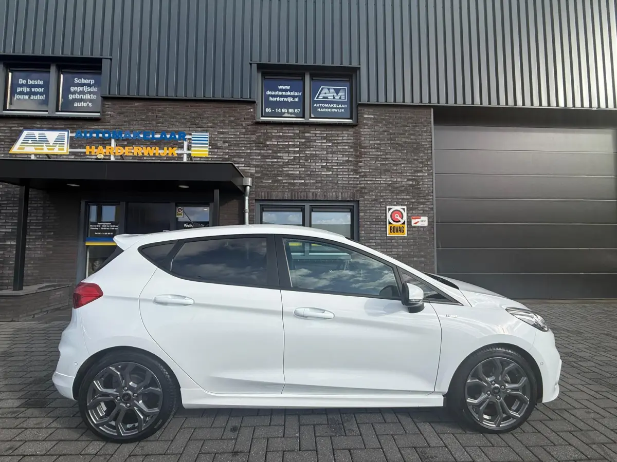 1.0 EcoBoost Hybrid ST-Line X DAB | CARPLAY | STUUR/STOELVWERM. | CRUISE | CAMERA | CARPLAY |