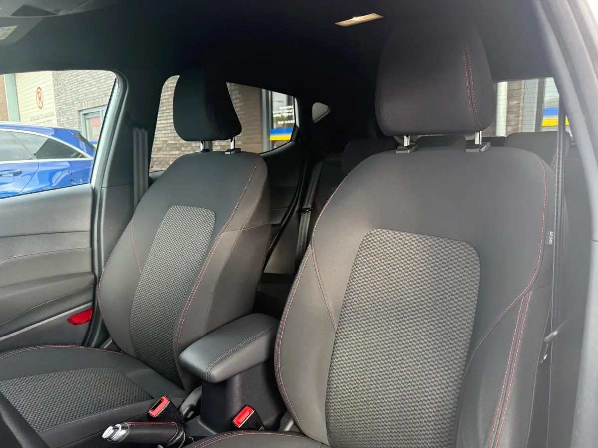 1.0 EcoBoost Hybrid ST-Line X DAB | CARPLAY | STUUR/STOELVWERM. | CRUISE | CAMERA | CARPLAY |