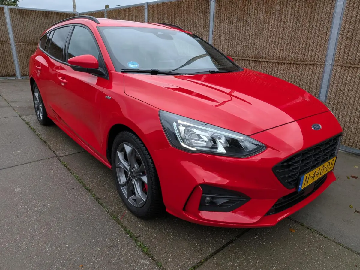 1.0 EcoBoost Hybrid ST Line X Business VOL!