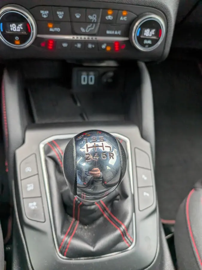 1.0 EcoBoost Hybrid ST Line X Business VOL!