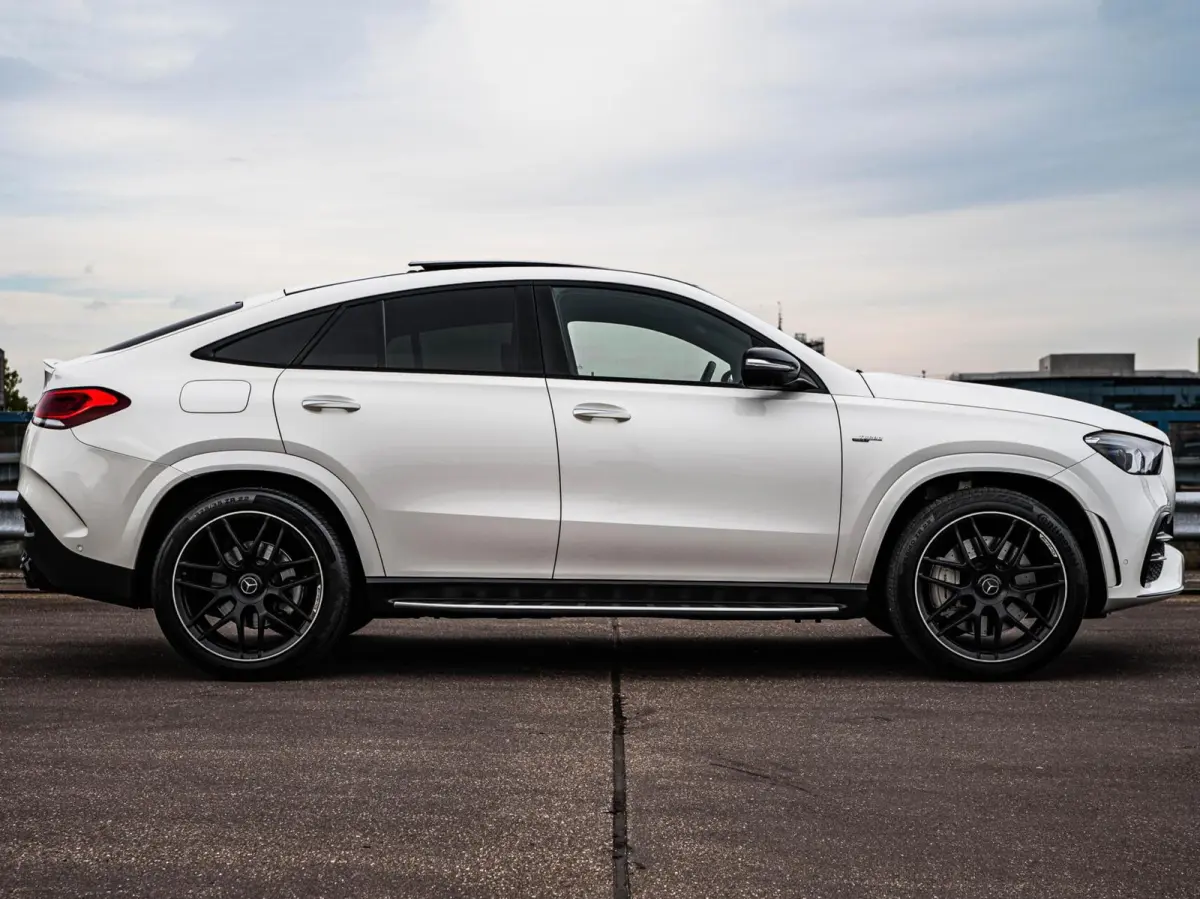 AMG 53 4MATIC+ Ultimate | Panoramadak | Luchtvering | Distronic | Trekhaak | Burmester | AMG Drive Unit | Memory | HUD | 360 Camera | Multibeam LED | 22" | Dealeronderhouden