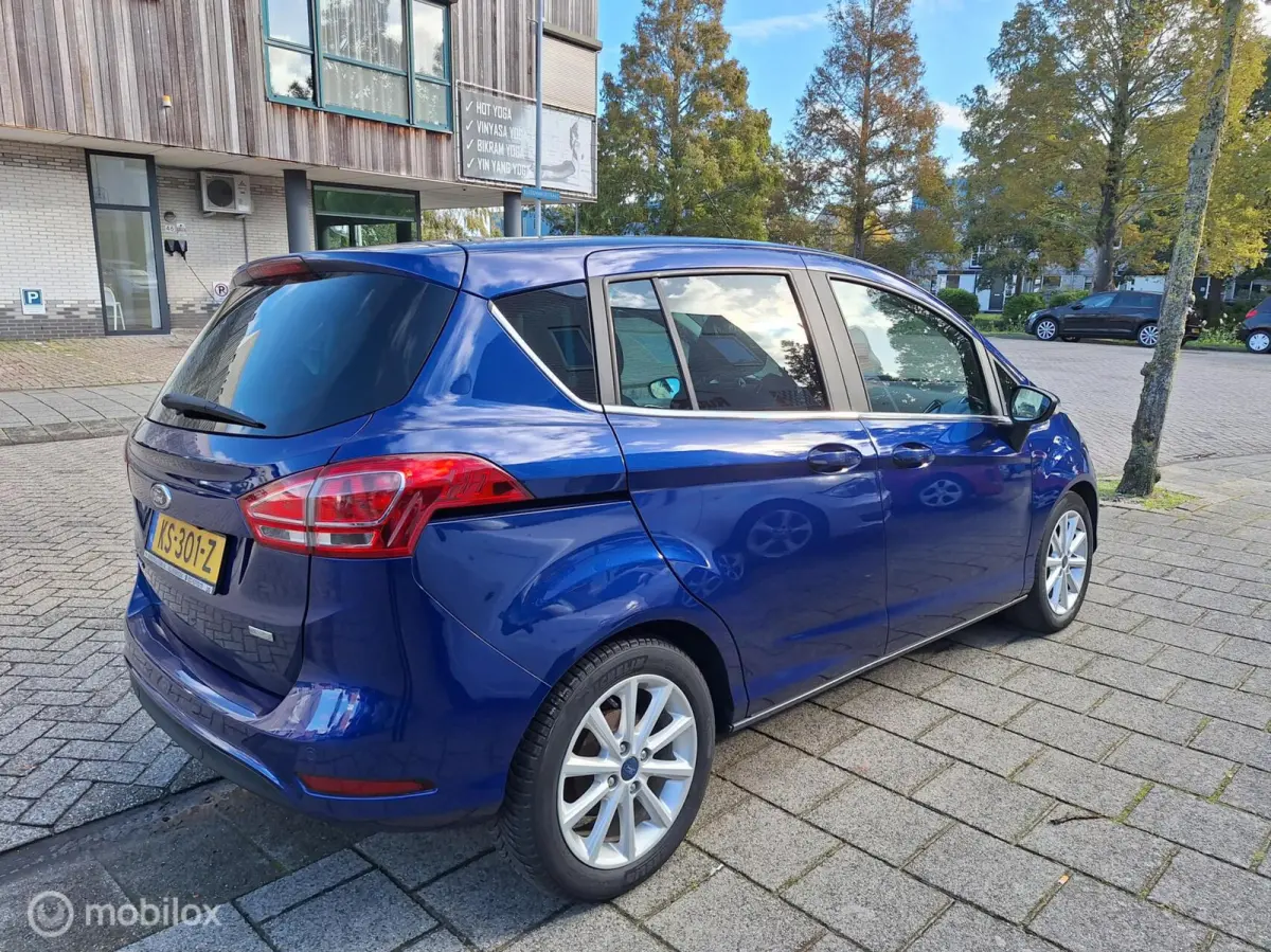 1.0 ECOBOOST TITANIUM • 1e Eigenaar • Climate •