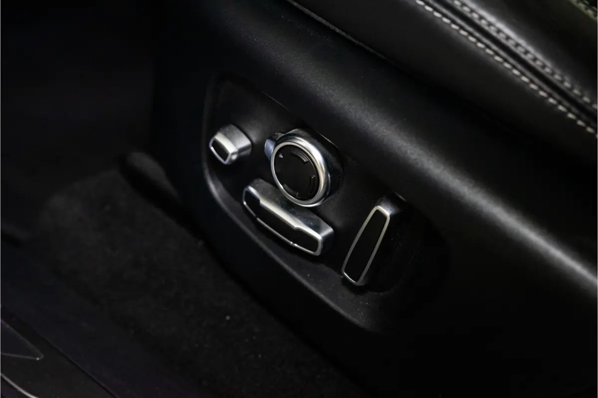 5.0 V8 SVAutobiography Dynamic Edition 551PK SVO | VOL! 12 MND Garantie