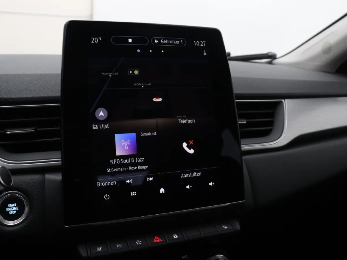 1.6 E-Tech Plug-in Hybrid 160PK Intens | NAVI GROOT | CAMERA | STOELVERWARMING