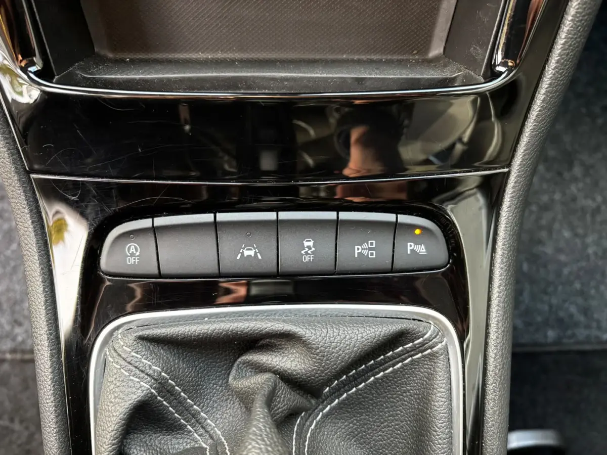 1.2 Business Elegance CARPLAY|125550KM|KEYLESS|TREKHAAK|CAMERA|NAVI